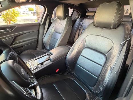 JAGUAR XE 2.0 16V 4P SI4 R-SPORT TURBO AUTOMÁTICO, Foto 11