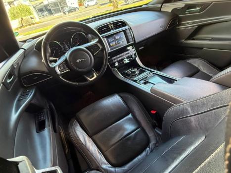 JAGUAR XE 2.0 16V 4P SI4 R-SPORT TURBO AUTOMÁTICO, Foto 12