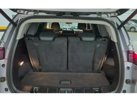 JEEP Commander 1.3 16V 4P FLEX T270 LIMITED TURBO AUTOM�TICO, Foto 10