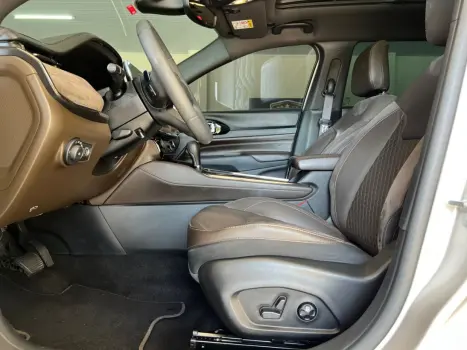 JEEP Commander 1.3 16V 4P FLEX T270 OVERLAND TURBO AUTOM�TICO AT6, Foto 5