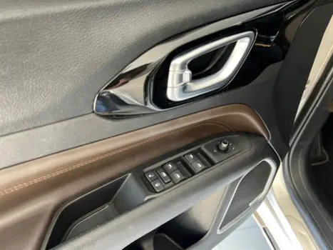 JEEP Commander 1.3 16V 4P FLEX T270 OVERLAND TURBO AUTOM�TICO AT6, Foto 6