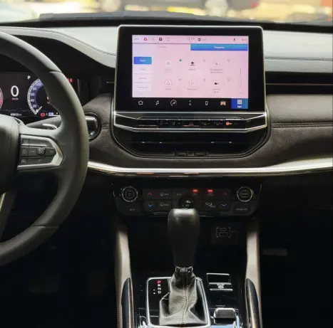 JEEP Commander 2.0 16V 4P TD380 OVERLAND 4X4 TURBO DIESEL AUTOM�TICO AT9, Foto 4