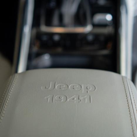 JEEP Commander 2.0 16V 4P TD380 OVERLAND 4X4 TURBO DIESEL AUTOM�TICO AT9, Foto 9