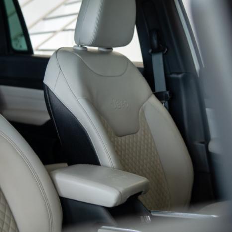 JEEP Commander 2.0 16V 4P TD380 OVERLAND 4X4 TURBO DIESEL AUTOM�TICO AT9, Foto 17