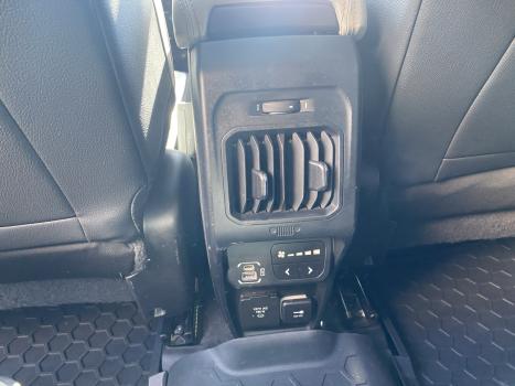 JEEP Commander 2.0 16V 4P TD380 OVERLAND 4X4 TURBO DIESEL AUTOM�TICO AT9, Foto 13