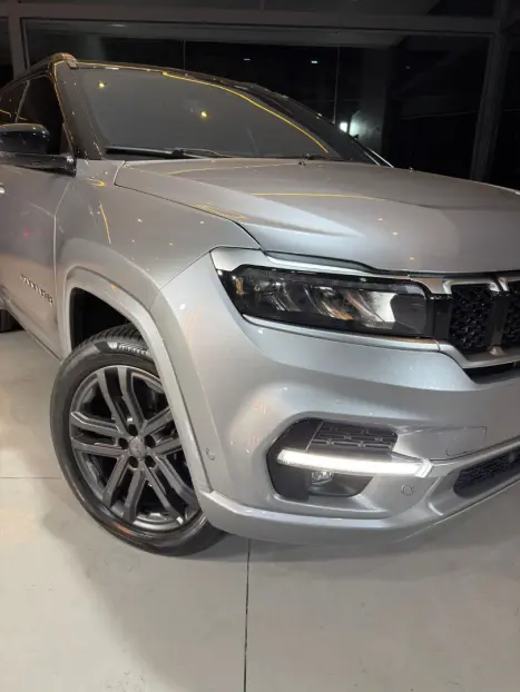 JEEP Commander 2.2 TURBO DIESEL OVERLAND 4X4 AUTOM�TICO AT9, Foto 5