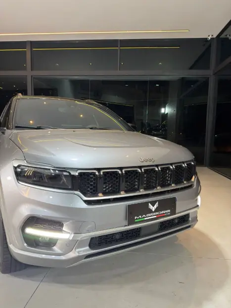 JEEP Commander 2.2 TURBO DIESEL OVERLAND 4X4 AUTOM�TICO AT9, Foto 6