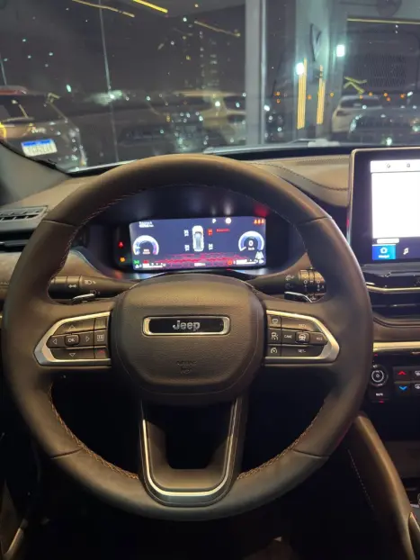 JEEP Commander 2.2 TURBO DIESEL OVERLAND 4X4 AUTOM�TICO AT9, Foto 15