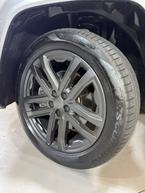 JEEP Commander 2.2 TURBO DIESEL OVERLAND 4X4 AUTOM�TICO AT9, Foto 19