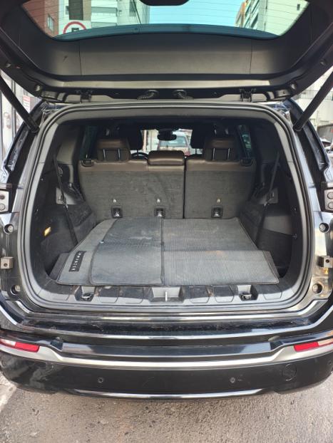 JEEP Commander 2.2 TURBO DIESEL OVERLAND 4X4 AUTOM�TICO AT9, Foto 6