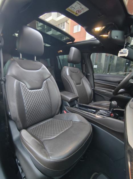 JEEP Commander 2.2 TURBO DIESEL OVERLAND 4X4 AUTOM�TICO AT9, Foto 9