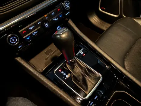 JEEP Compass 1.3 16V 4P FLEX S T270 TURBO AUTOM�TICO, Foto 9