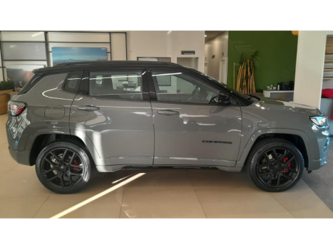 JEEP Compass 2.0 16V 4P HURRICANE 4 TURBO BLACKHAWK AUTOM�TICO AT9, Foto 8