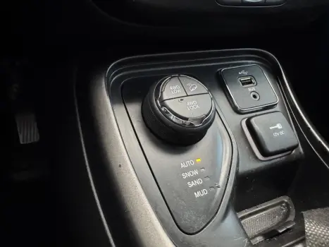 JEEP Compass 2.0 16V 4P LONGITUDE TURBO DIESEL 4X4 AUTOM�TICO, Foto 11