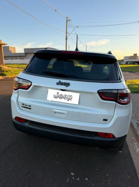 JEEP Compass 2.0 16V 4P S TURBO DIESEL 4X4 AUTOM�TICO, Foto 3