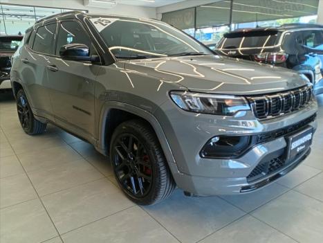 JEEP Compass 2.0 16V 4P HURRICANE 4 TURBO BLACKHAWK AUTOMÁTICO AT9, Foto 2