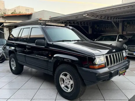 JEEP Grand Cherokee 4.0 6 CILINDROS 12V 4P 4X4 LAREDO AUTOMÁTICO, Foto 1