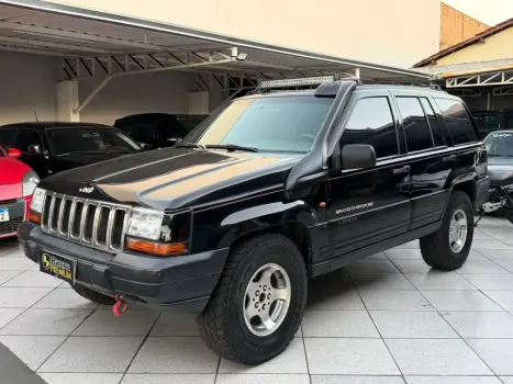 JEEP Grand Cherokee 4.0 6 CILINDROS 12V 4P 4X4 LAREDO AUTOMÁTICO, Foto 3