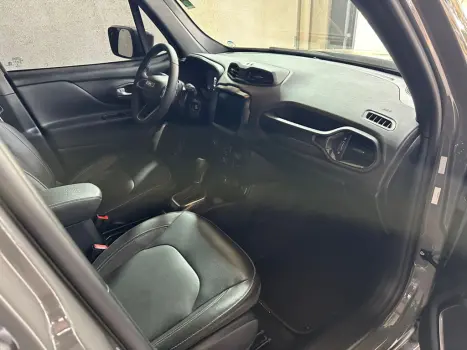 JEEP Renegade 1.3 16V 4P FLEX T270 S 4X4 TURBO AUTOMÁTICO, Foto 7 JEEP Renegade 1.3 16V 4P FLEX T270 S 4X4 TURBO AUTOMÁTICO, Foto 7