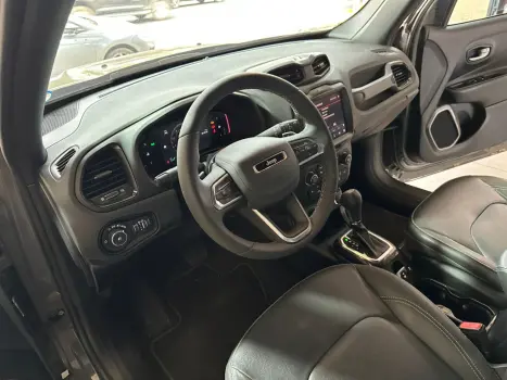 JEEP Renegade 1.3 16V 4P FLEX T270 S 4X4 TURBO AUTOMÁTICO, Foto 10 JEEP Renegade 1.3 16V 4P FLEX T270 S 4X4 TURBO AUTOMÁTICO, Foto 10