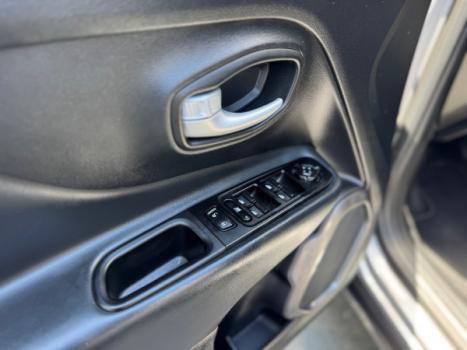 JEEP Renegade 1.3 16V 4P FLEX T270 LONGITUDE TURBO AUTOM�TICO, Foto 13