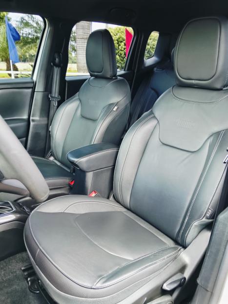 JEEP Renegade 1.3 16V 4P FLEX T270 S 4X4 TURBO AUTOM�TICO, Foto 3