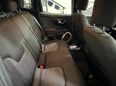 JEEP Renegade 1.8 16V 4P FLEX LONGITUDE AUTOMÁTICO, Foto 7 JEEP Renegade 1.8 16V 4P FLEX LONGITUDE AUTOMÁTICO, Foto 7