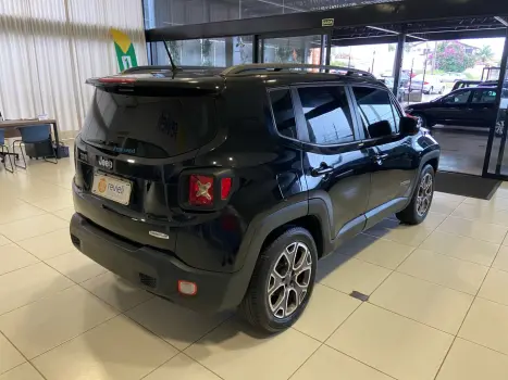 JEEP Renegade 1.8 16V 4P FLEX LONGITUDE AUTOMÁTICO, Foto 5 JEEP Renegade 1.8 16V 4P FLEX LONGITUDE AUTOMÁTICO, Foto 5