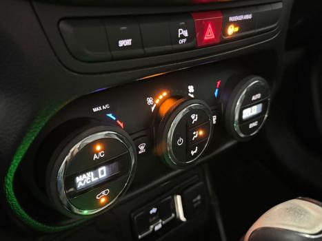 JEEP Renegade 1.8 16V 4P FLEX LONGITUDE AUTOM�TICO, Foto 6
