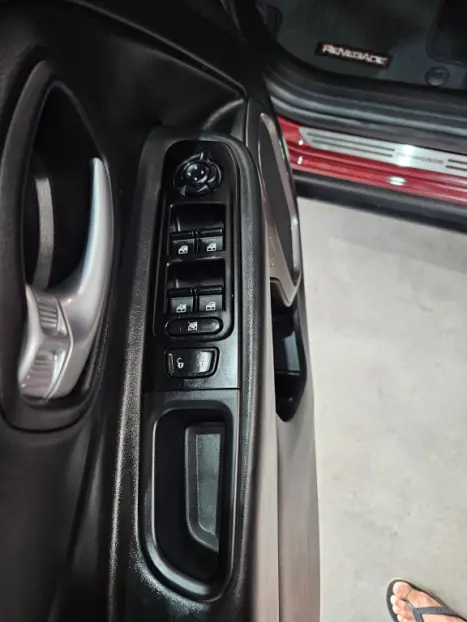 JEEP Renegade 1.8 16V 4P LIMITED FLEX AUTOM�TICO, Foto 17