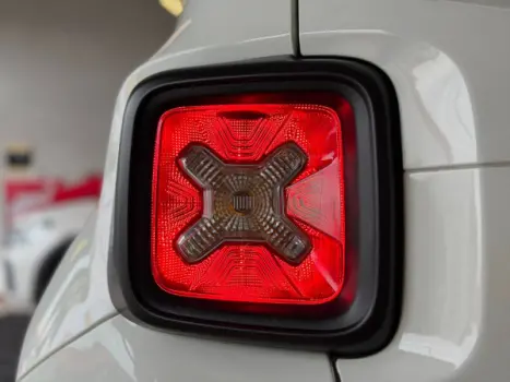 JEEP Renegade 1.8 16V 4P FLEX AUTOM�TICO, Foto 8