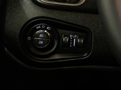 JEEP Renegade 1.8 16V 4P FLEX LONGITUDE AUTOM�TICO, Foto 11