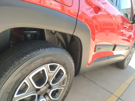 JEEP Renegade 1.8 16V 4P LIMITED FLEX AUTOM�TICO, Foto 18
