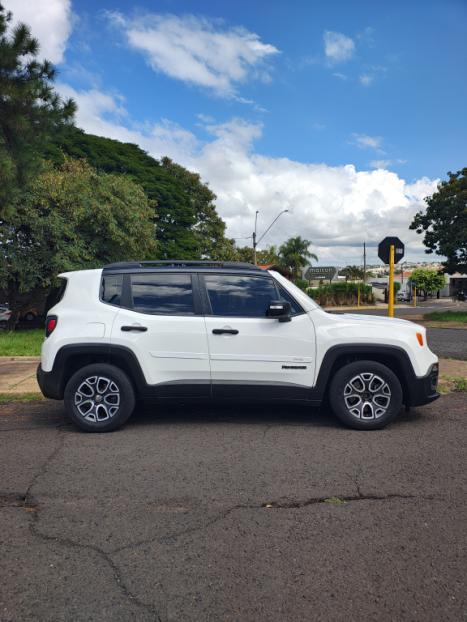 JEEP Renegade 1.8 16V 4P FLEX LONGITUDE AUTOM�TICO, Foto 3
