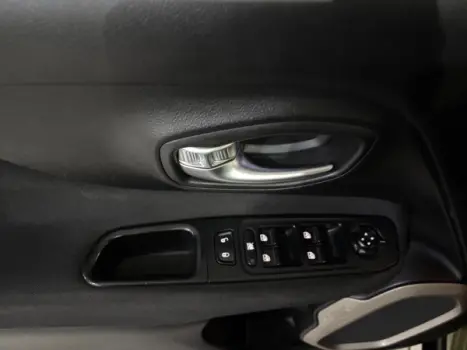 JEEP Renegade 1.8 16V 4P FLEX LONGITUDE AUTOM�TICO, Foto 14