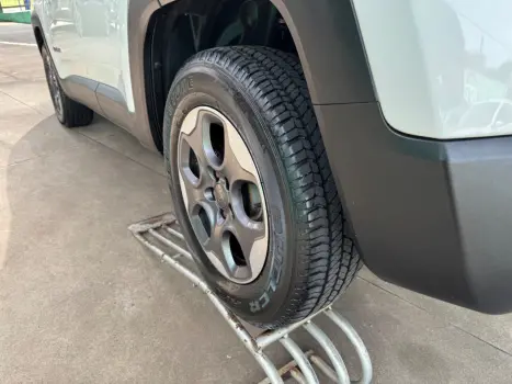 JEEP Renegade 1.8 16V 4P FLEX SPORT, Foto 17
