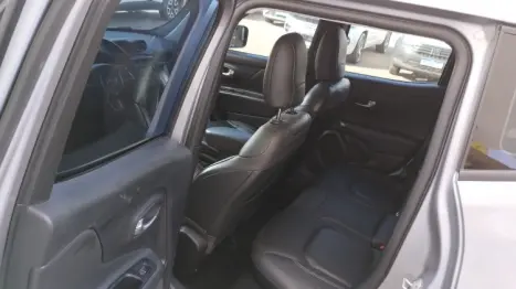 JEEP Renegade 2.0 16V 4P TURBO DIESEL LONGITUDE 4X4 AUTOMTICO, Foto 14