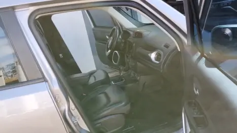 JEEP Renegade 2.0 16V 4P TURBO DIESEL LONGITUDE 4X4 AUTOMTICO, Foto 15