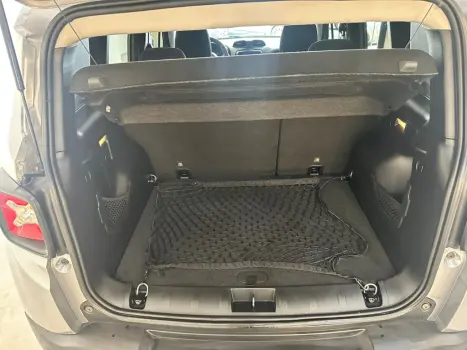 JEEP Renegade 2.0 16V 4P TURBO DIESEL MOAB 4X4 AUTOM�TICO, Foto 9