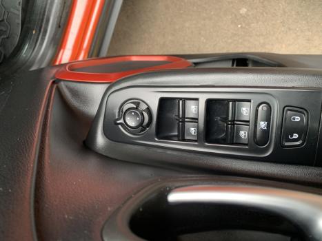 JEEP Renegade 2.0 16V 4P TURBO DIESEL TRAILHAWK 4X4 AUTOM�TICO, Foto 3