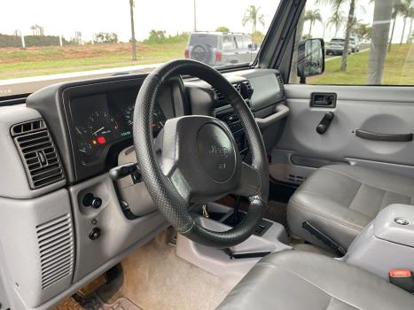 JEEP Wrangler 3.8 V6 12V SPORT TETO R�GIDO AUTOM�TICO, Foto 12