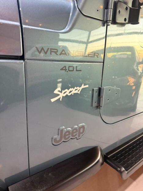 JEEP Wrangler 4.0 12V 6 CILINDROS SPORT TETO RGIDO AUTOMTICO, Foto 13