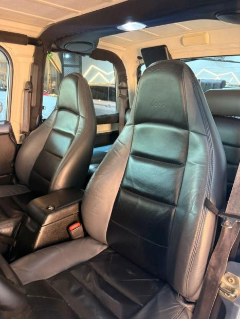 JEEP Wrangler 4.0 12V 6 CILINDROS SPORT TETO RGIDO AUTOMTICO, Foto 18