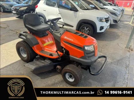 JOHN DEERE 5078 E, Foto 1