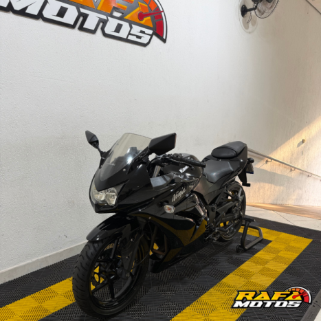 KAWASAKI Ninja 250 R, Foto 5 KAWASAKI Ninja 250 R, Foto 5