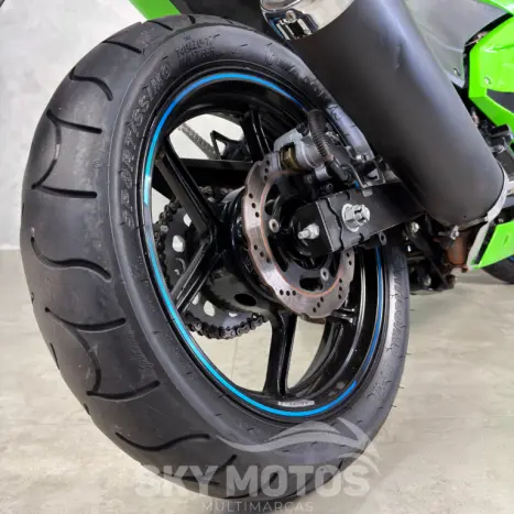 KAWASAKI Ninja 250 R, Foto 9