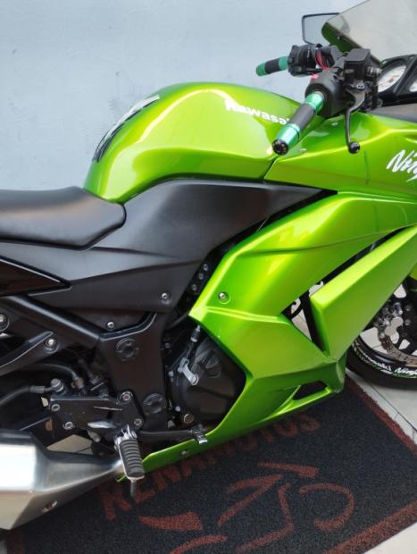 KAWASAKI Ninja 250 R, Foto 3