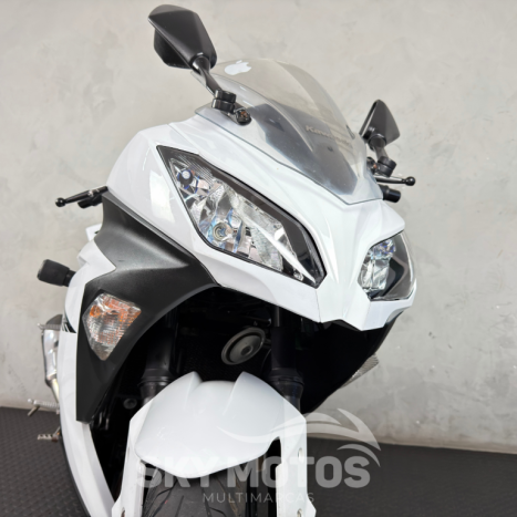 KAWASAKI Ninja 300 , Foto 5