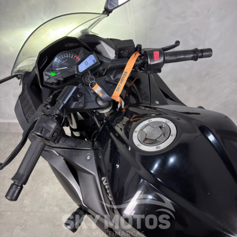 KAWASAKI Ninja 300 , Foto 9