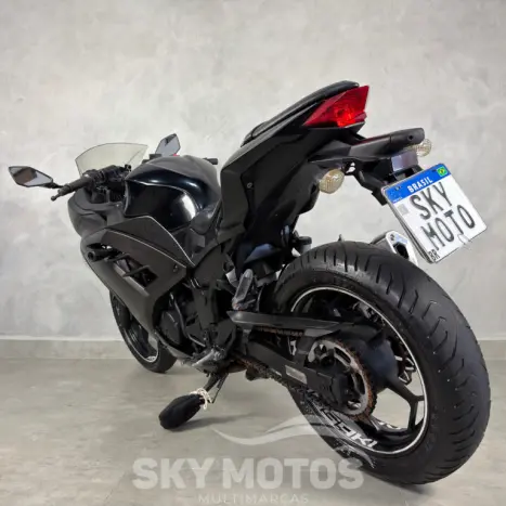 KAWASAKI Ninja 300 , Foto 16